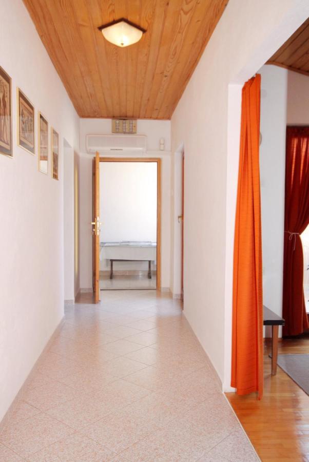 Apartments With A Parking Space Novi Vinodolski - 5587 المظهر الخارجي الصورة