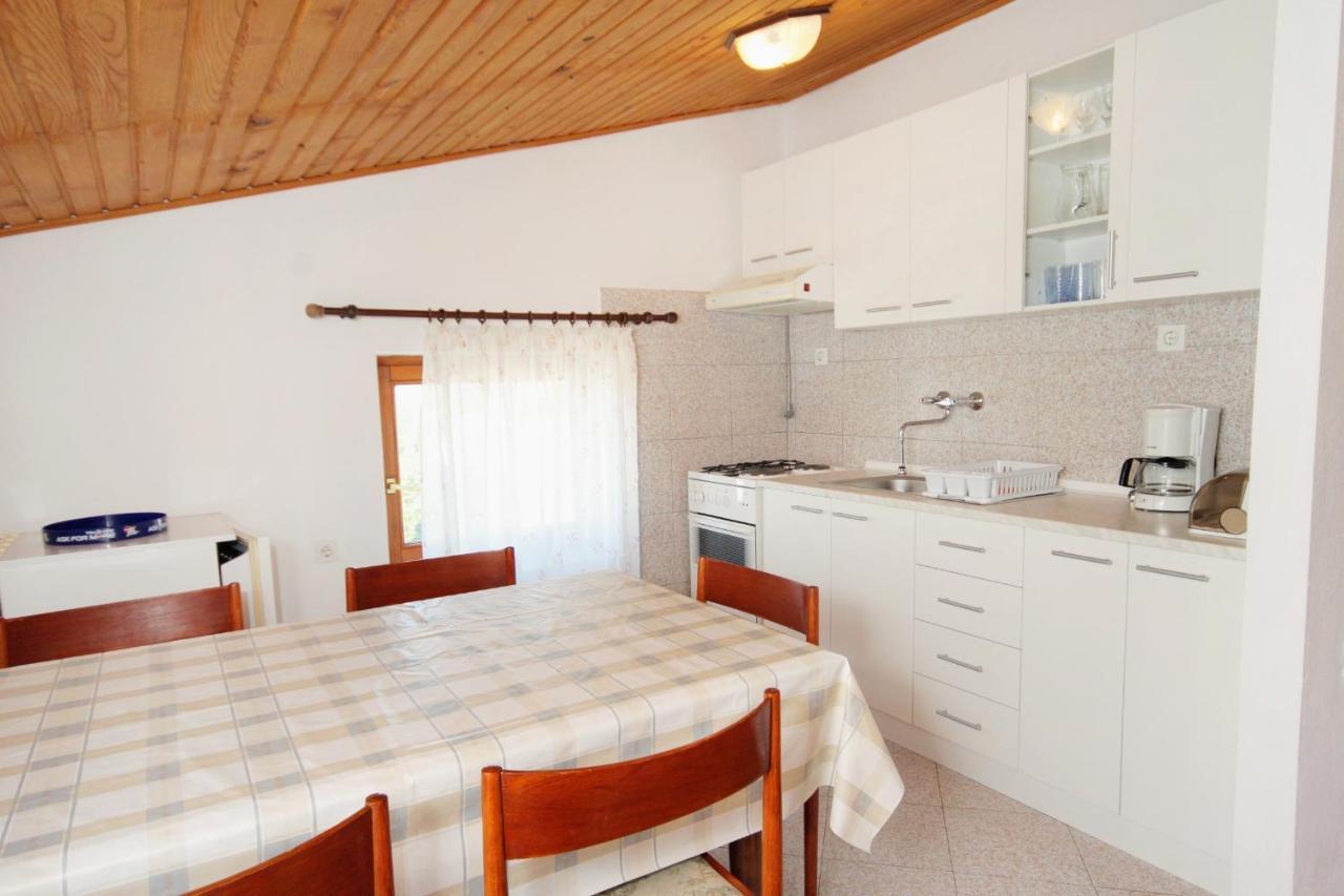 Apartments With A Parking Space Novi Vinodolski - 5587 المظهر الخارجي الصورة