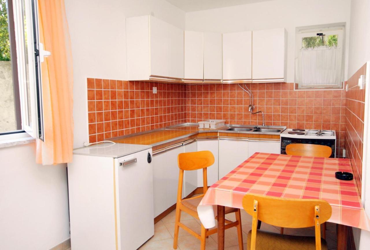 Apartments With A Parking Space Novi Vinodolski - 5587 المظهر الخارجي الصورة