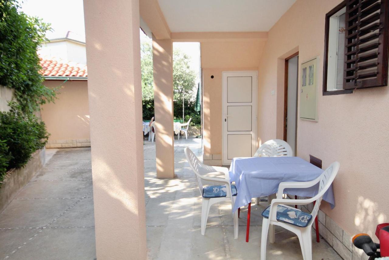 Apartments With A Parking Space Novi Vinodolski - 5587 المظهر الخارجي الصورة