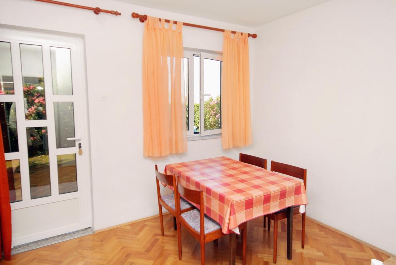 Apartments With A Parking Space Novi Vinodolski - 5587 المظهر الخارجي الصورة